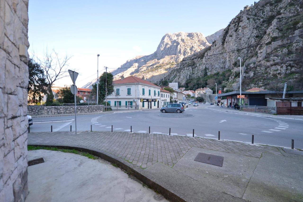 Old Kotor Apartment エクステリア 写真